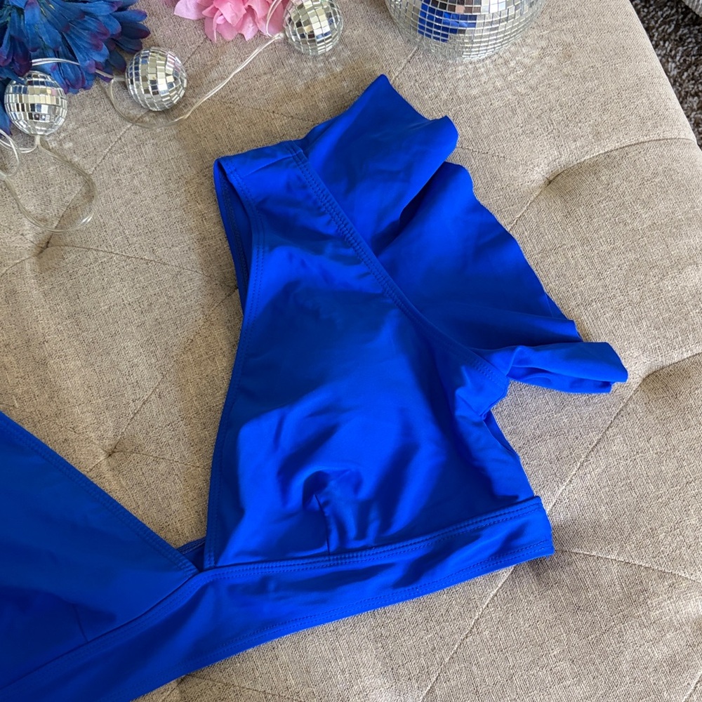 Royal Blue Ruffle Sleeve V-Neck Bikini Top - Picture 3 of 9
